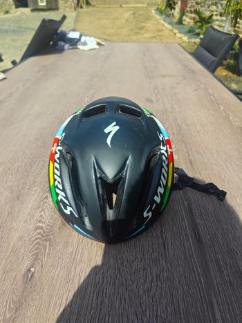 Tweedehands Specialized Evade 1 Helmet bike — afbeelding 2 van 4
