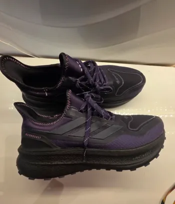 Used Adidas Ultraboost 5 GTX Running Shoes