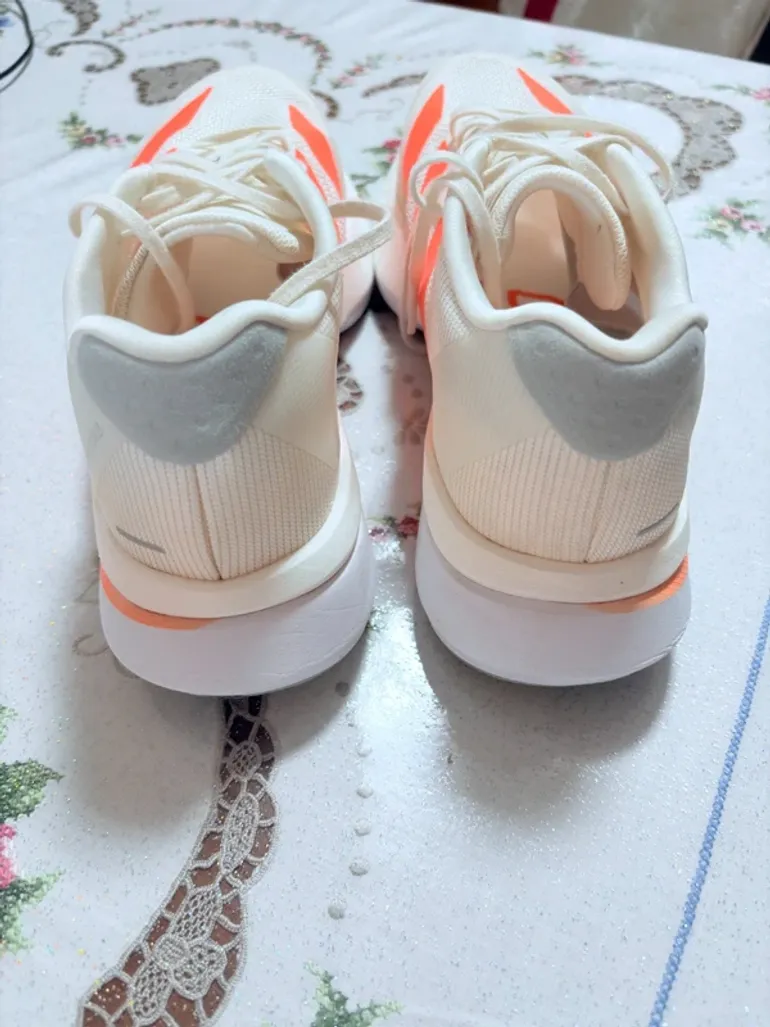 Used Adidas Adizero Boston 13 bike — image 4 of 7