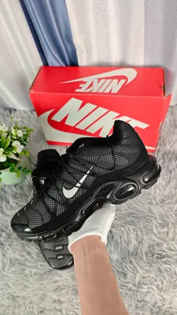Used Nike Air TN Running Shoes