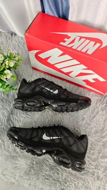 Used Nike Air TN Running Shoes