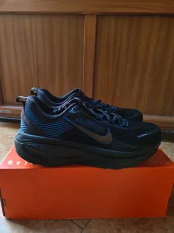 Used Nike Vomero 18 bike — image 3 of 5