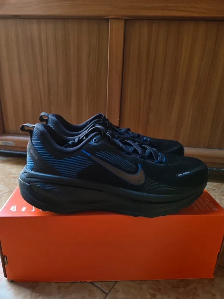 Used Nike Vomero 18 bike — image 3 of 5