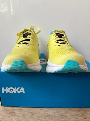 Hoka Mach 6 bike d'occasion — image 2 sur 5