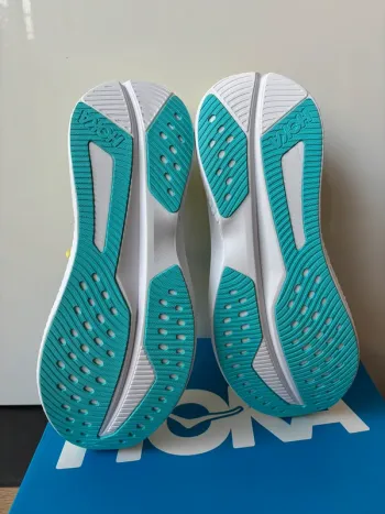 Hoka Mach 6 bike d'occasion — image 4 sur 5