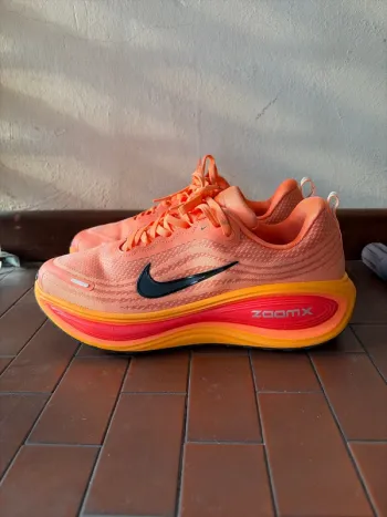 Used Nike Vomero Plus Running Shoes
