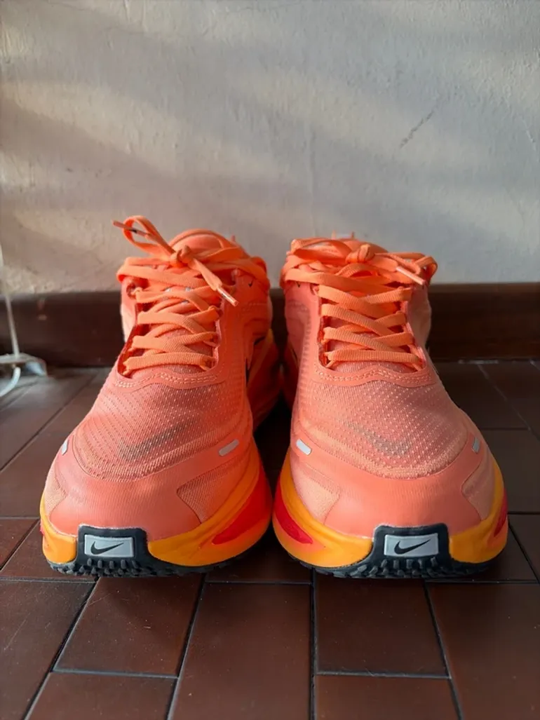 Used Nike Vomero Plus bike — image 2 of 5