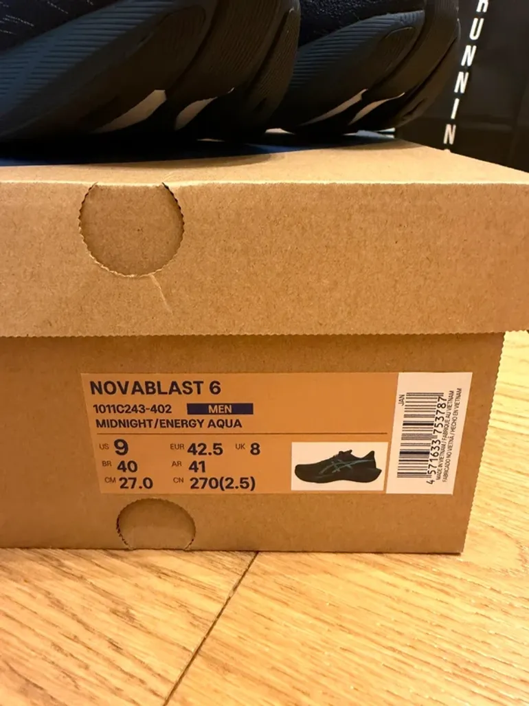 Použité Asics Novablast 6 bike — obrázek 4 z 4