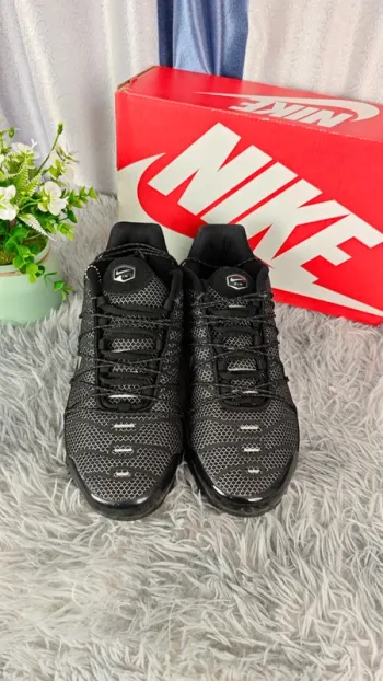 Used Nike Air TN Running Shoes
