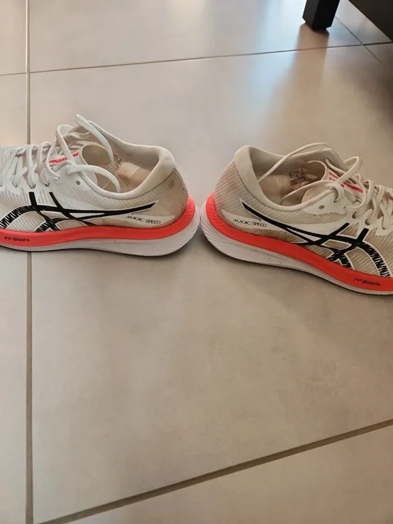 Used Asics Magic Speed 3 bike — image 3 of 4