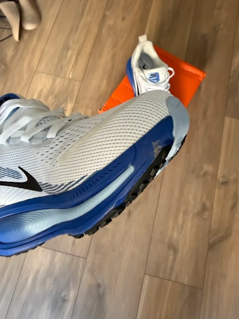 Tweedehands Nike Vomero 18 bike — afbeelding 8 van 8