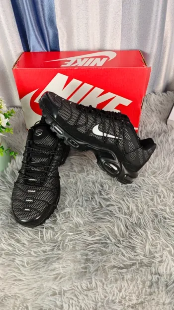 Nike Air TN Running Shoes d'occasion
