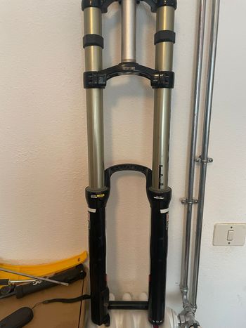 Brugt RockShox Boxxer Fork 2014 bike — billede 2 af 6