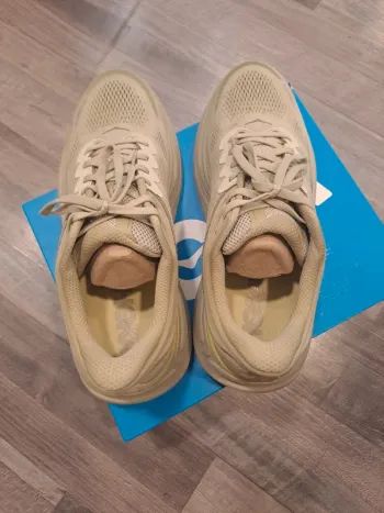Hoka Bondi 9 bike d'occasion — image 2 sur 6
