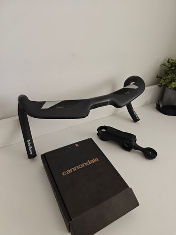Käytetty Vision Trimax Carbon Handlebar 2023 Cockpit