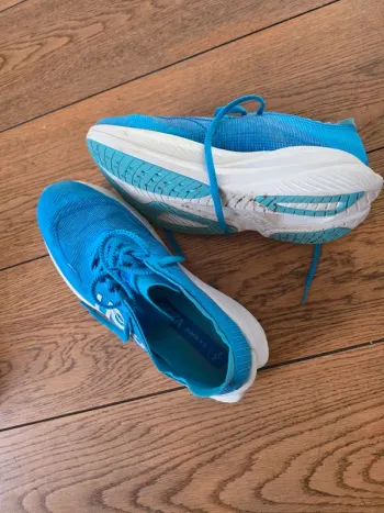 Hoka Mach X2 bike d'occasion — image 3 sur 9