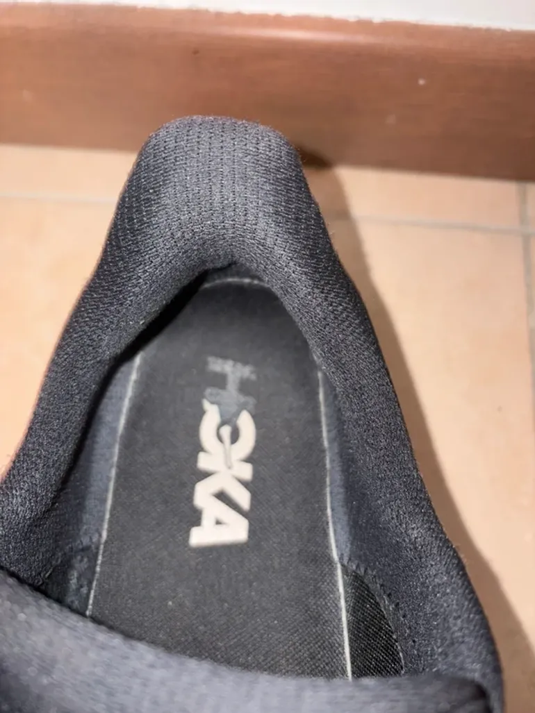 Used Hoka Arahi 6 bike — image 6 of 10
