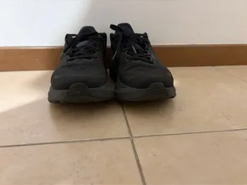 Used Hoka Arahi 6 bike — image 4 of 10