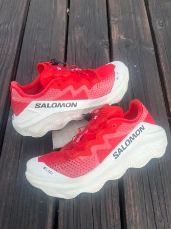 Brugt Salomon Ultra Glide Running Shoes