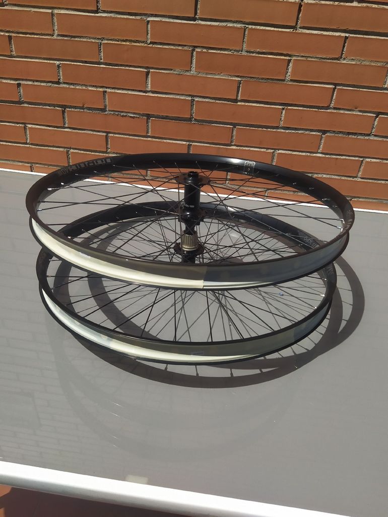 Käytetty Sunringle Duroc 40 2023 bike — kuva 16 / 18
