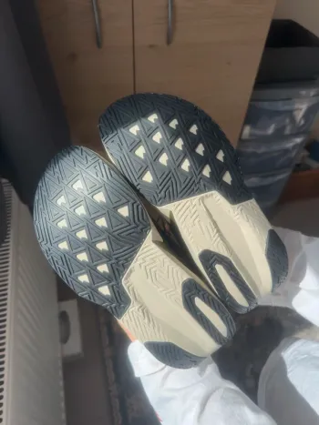 New Balance Fuel Cell Rebel v5 bike de segunda mano — imagen 3 de 7
