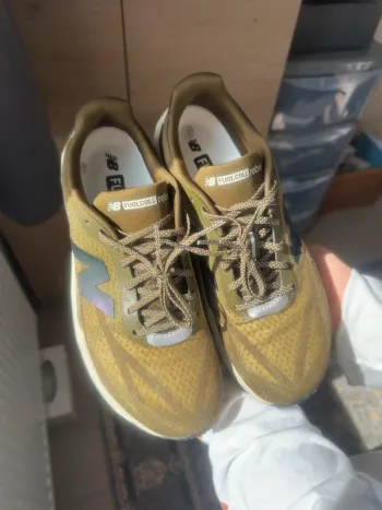 New Balance Fuel Cell Rebel v5 bike de segunda mano — imagen 2 de 7