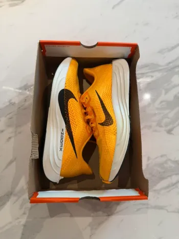 Gebrauchtes Pegasus Plus LV8 Running Shoes