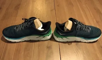 Castelli Hoka Running Shoes bike d'occasion — image 3 sur 9