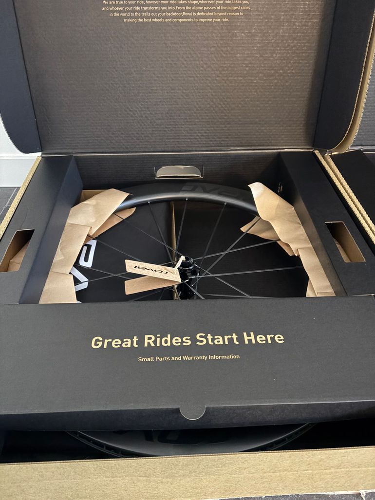 Brugt Roval Rapide CLX III Wheelset Black 2026 bike — billede 2 af 3