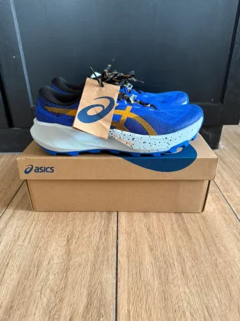 Asics Trabucco 14 Running Shoes d'occasion