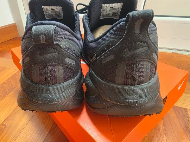 Nike Vomero 18 Gore-Tex bike de segunda mano — imagen 7 de 9