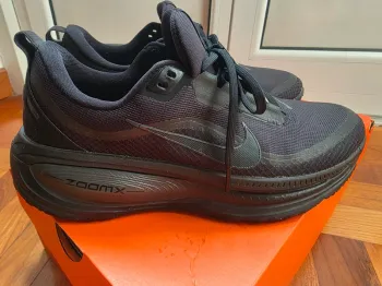 Nike Vomero 18 Gore-Tex bike de segunda mano — imagen 8 de 9
