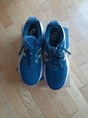Asics Nimbus 27 Running Shoes d'occasion
