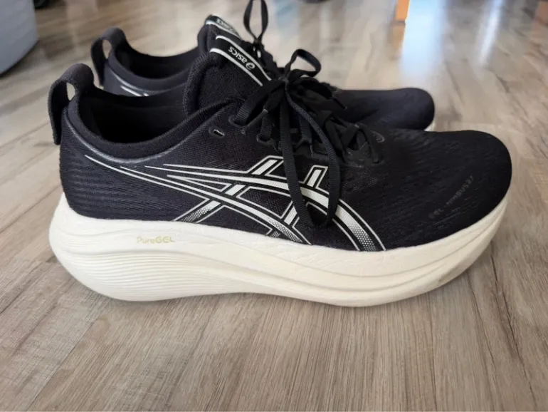 Used Asics Gel Nimbus 27 bike — image 3 of 9