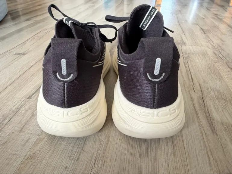 Used Asics Gel Nimbus 27 bike — image 2 of 9