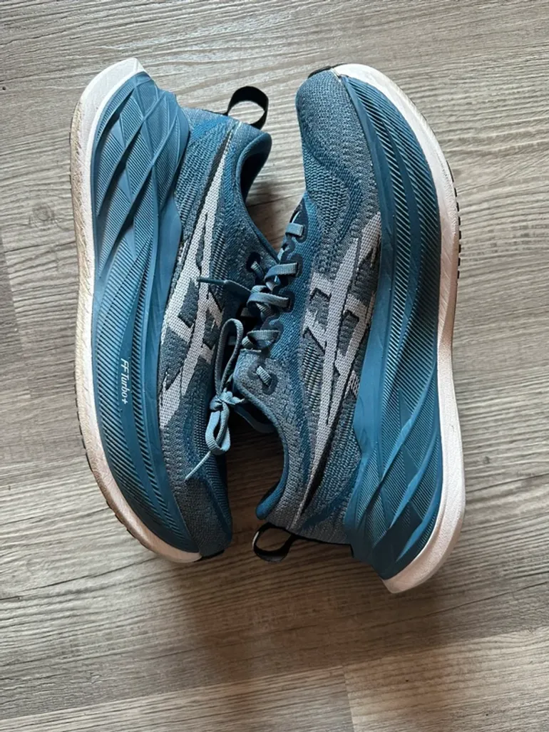 Asics Superblast 2 bike de segunda mano — imagen 2 de 4