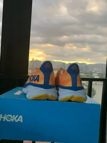 Hoka Clifton 9 bike d'occasion — image 4 sur 7