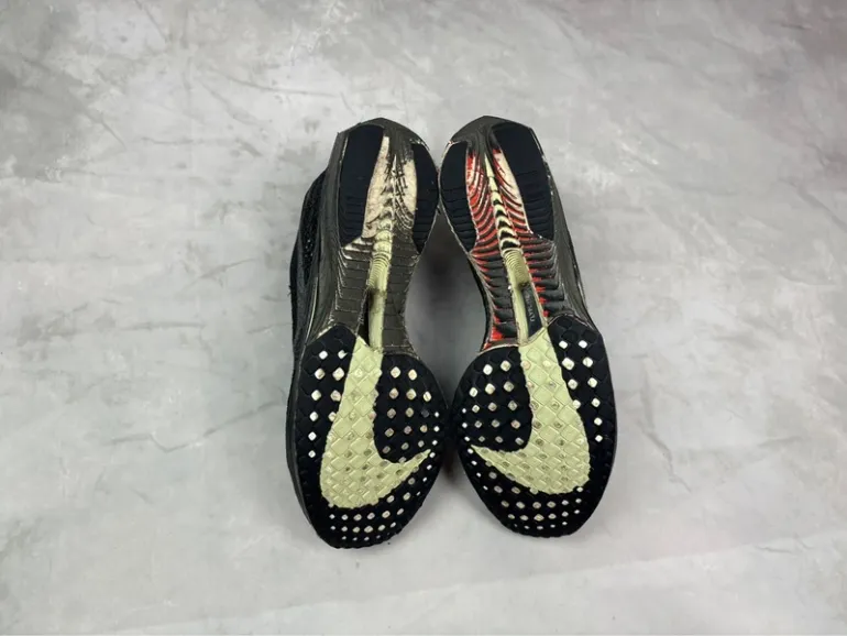 Nike ZoomX Vaporfly Next% 3 bike d'occasion — image 6 sur 12