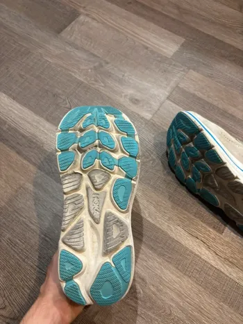 Used Hoka Clifton 10 bike — image 4 of 6