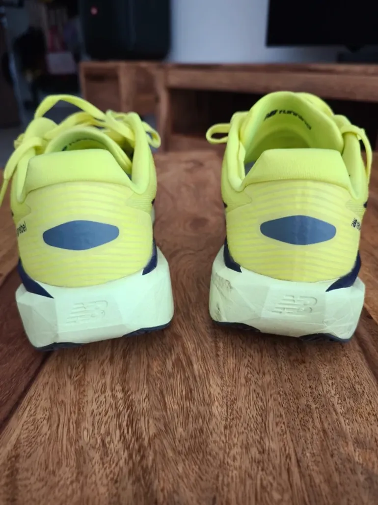 Used New Balance FuelCell Rebel v5 bike — image 3 of 8