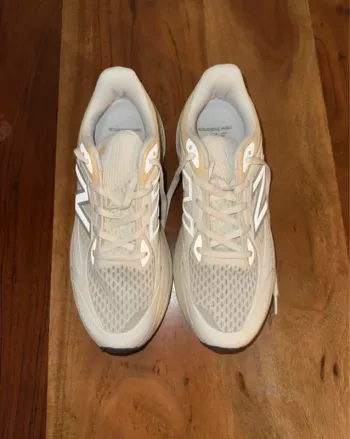 New Balance Fresh Foam bike d'occasion — image 2 sur 6