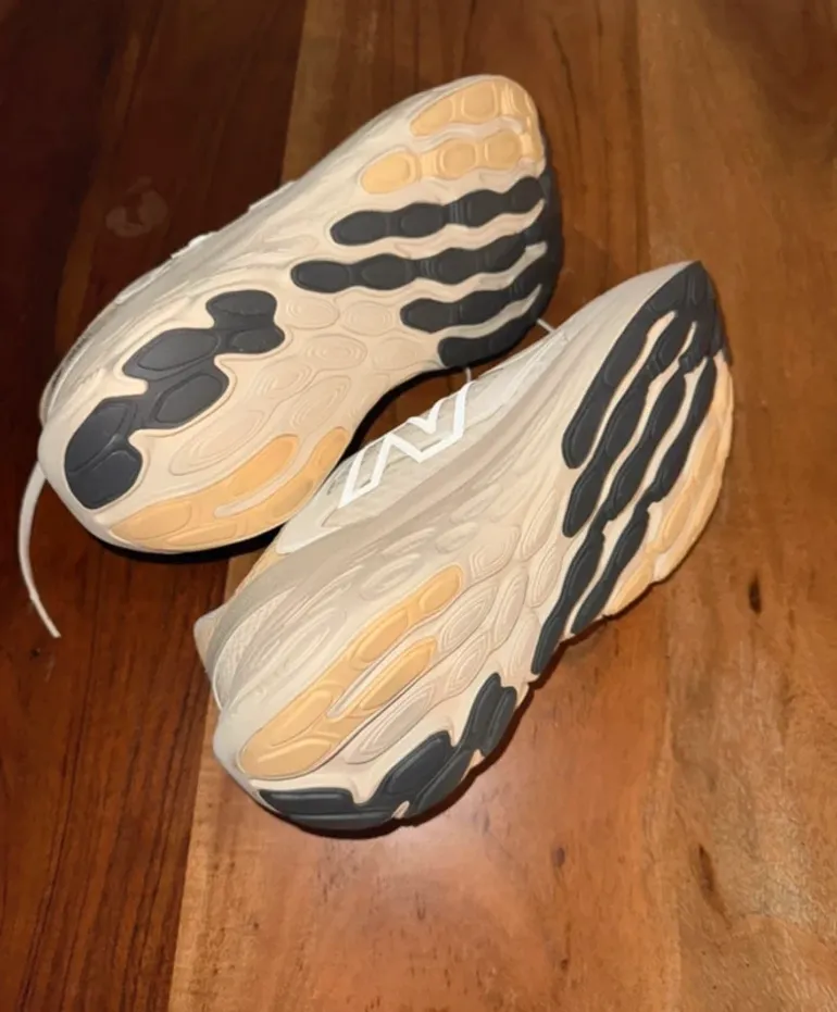 New Balance Fresh Foam bike d'occasion — image 6 sur 6