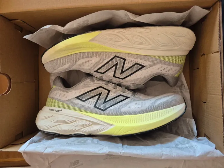 Used New Balance 880 v15 bike — image 3 of 6