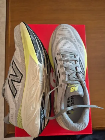 Used New Balance 880 v15 bike — image 5 of 6