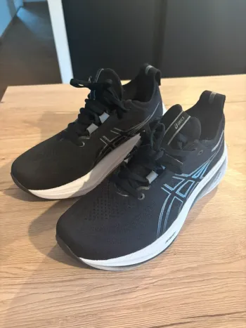Used Asics Gel Nimbus 26 bike — image 5 of 6