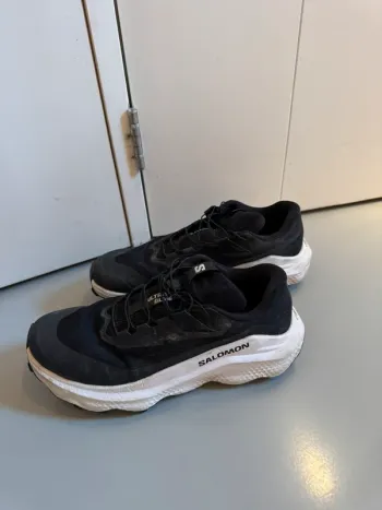 Brugt Salomon Ultra Glide Running Shoes
