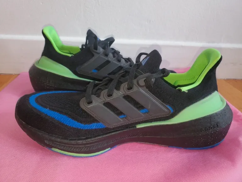 Tweedehands Adidas Ultraboost 5 bike — afbeelding 4 van 8