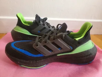 Tweedehands Adidas Ultraboost 5 bike — afbeelding 3 van 8