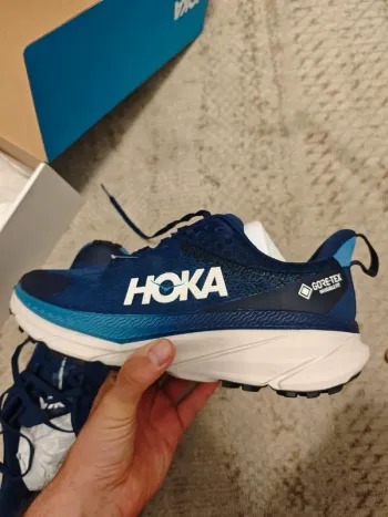 Used Hoka Challenger ATR 7 GTX bike — image 3 of 9