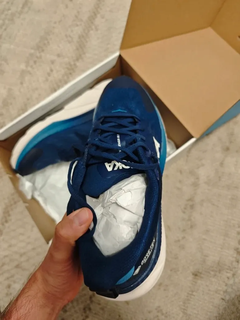 Used Hoka Challenger ATR 7 GTX bike — image 6 of 9